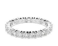 anello Swarovski Vittore pavé cristalli bianco, generata con l'AI