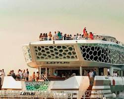 گشت با کشتی کروز در دبی -  تور دبی از تهران