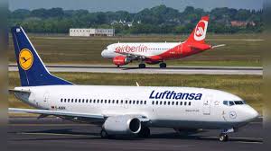 Flight to Los Angeles Canceled After Lufthansa Dreamliner Suffers Major Gear Collapse