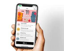Image de Someone Selling Clothes on a Phone App