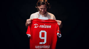 Foi apontado ao Benfica mas continua na Holanda: Wout Weghorst tem novo clube