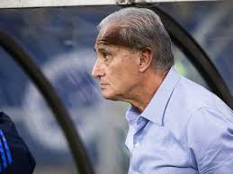 “Adeus, Tite”: Técnico encara protestos da torcida do Cruzeiro após empate com Corinthians