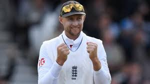 England vs Pakistan LIVE: First Test, day three, Headingley - cricket score, radio & video highlights