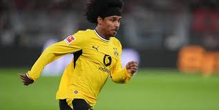 Barcelona reforça ataque com a contratação de Karim Adeyemi ao dortmund
