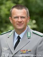 Oberstleutnant Thomas Kolatzki, Sprecher des Einsatzführungskommandos der ...