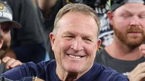 Meet Pat Murphy's Family: Brewers Manager's Ex-Wives, Young Sons, & Family - Yahoo Sports