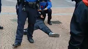 Lugano: Conflitto violento emerse in via Pietro Peri, polizia interviene após uso di spray al pepe