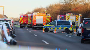 Zwischen Vockerode Und Coswig: Massen-Crash auf A9: Sieben Fahrzeuge in Unfall verwickelt, vier Menschen verletzt