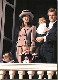 Resultado de imagen para carolina de monaco  stefano 3 hijos