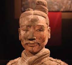 A kneeling archer at the Terra Cotta Warriors: Guardians of China&#39;s First Emperor exhibit in - terracotta-soldiers