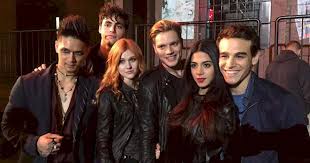 Resultado de imagen para shadowhunters