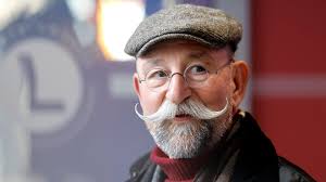 "Liebe Grüße": Horst Lichter teilt ausgelassenes Foto mit seiner Ehefrau Nada