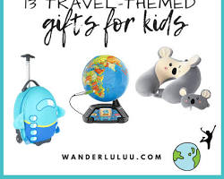 Travelthemed book gift for travel junkies