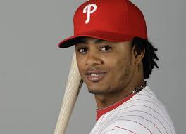 A week after deciding to become a free agent, the Phillies have re-signed infielder Michael Martinez to a minor-league contract according to Chris Cotillo ... - michael-martinez-027f45fd615e902c