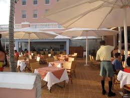 Résultat de recherche d'images pour "bermuda socks"