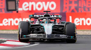 F1 Japan Qualifying Preview: McLaren Leads Practice, Russell Looms as Rain Threatens Race