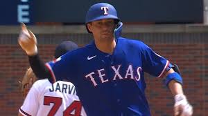 Texas loses Higashioka (flexor strain) to IL, summons catcher Wynns