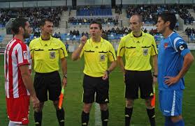 Resultado de imagen para inicio y reanudacion del juego de futbol