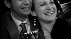 Daniela and Rommel with their Tango Salon trophy. - D-R-640x360