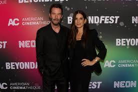 Keanu Reeves and Sandra Bullock Reunite for Romantic Thriller