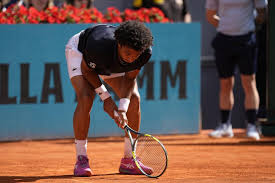À deux semaines de Roland-Garros, Arthur Fils contraint à l'abandon dès son entrée en lice au Masters 1000 de Rome
