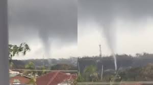 Tornado rips through NSW south coast, causing damage around Ulladulla - ABC News & Headlines - Australian Broadcasting Corporation