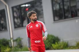Veja como Calebe pode se encaixar no Inter de Paulo Pezzolano