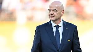 Infantino explica plano da Fifa de 'vender' Copa: 'Queremos ajudar a criar os próximos Cabos Verdes'