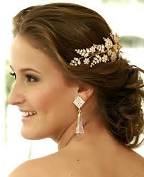 Resultado de imagem para PENTEADOS NOIVAS 2016