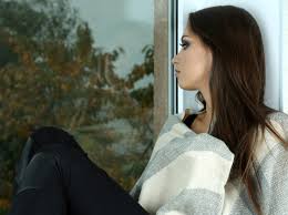 Resultado de imagem para sad woman