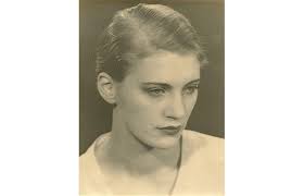 Portrait of Lee Miller, c. 1930; Photo: 2011 Man Ray Trust/Artists Rights Society (ARS), New York/ADAGP, Paris/Courtesy of The Penrose Collection. - PD45322447_02_Ray__1940659b