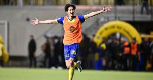 "Leçon de football en première mi-temps à Anderlecht" : Deschacht encense Saint-Trond, mais glisse aussi une petite pique à Goto