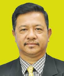 Malaysian Examination Board deputy-director (operation) Dr Wan Ilias Wan Salleh - 13webs.transformed