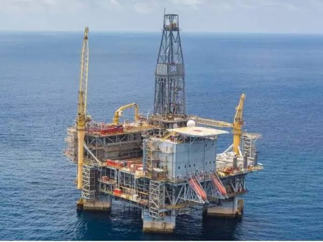 L&amp;T bags ultra-mega Middle East offshore order worth over Rs 15,000 crore for multiple EPCIC facilities