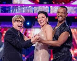 Strictly Come Dancing review – delighted new hosts helps show feel genuinely fresh — The Guardian
