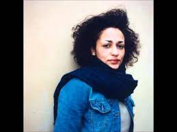 Resultado de imagen de ZADIE SMITH
