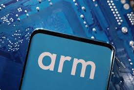 Arm shares dive after hours despite forecasts above estimates