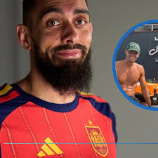 Borja Iglesias rompió el silencio: Así se pronunció sobre el supuesto romance de Ferran Torres y Marcos Llorente