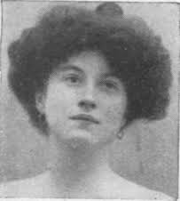 In 1899, the Countess married Major Edward Blunt (now Blunt-mackenzie), and has three children. The Countess of Cromartie Lallie Charles - The-Countess-of-Cromartie-Lallie-Charles