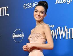 Rachel Zegler Triumphs with 'Evita' on Road to Broadway