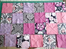 Résultat de recherche d'images pour "Scrappy 2 1/2 inch square quilt patterns"