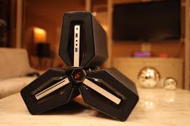 Résultat de recherche d'images pour "alienware triangle pc"