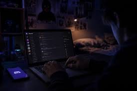 Discord: entenda a plataforma, os riscos para os adolescentes e como protegê-los