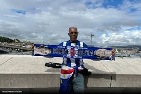 O inesquecível dia (do) 2: Jorge Costa no centro da festa azul e branca no Dragão