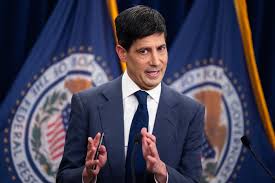 What smart people are saying after Fed chair Kevin Warsh's debut