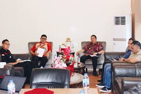 Bupati Minsel Franky Wongkar & Wabup Theodorus Kawatu Bahas Peningkatan Prestasi Olahraga