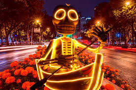 Figuras iluminadas en Reforma por Día de Muertos ¿Hasta cuando estarán?