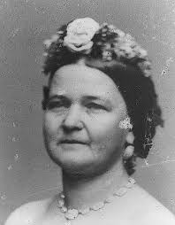 ... and Mary remembered her childhood as &quot;desolate&quot; although she belonged to the aristocracy of Lexington, with high-spirited Mary Todd Lincoln ... - mary_todd_lincoln