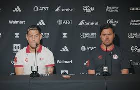 ADSL va ante el Nashville SC