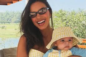 Mariana Rios celebra 4 meses do filho, Palo: 'Meu coração inteiro'